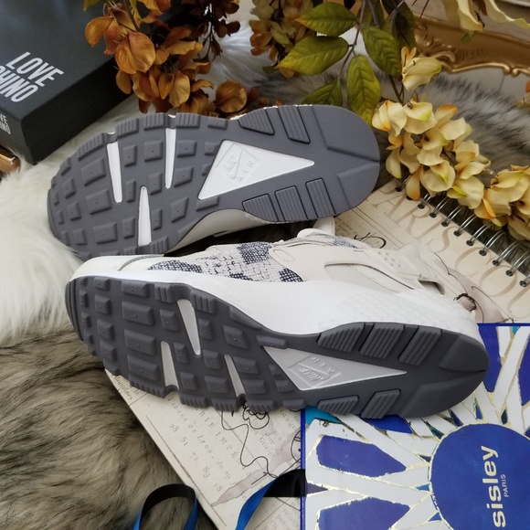 Nike Air Huarache Run Premium - Picture 8 of 8